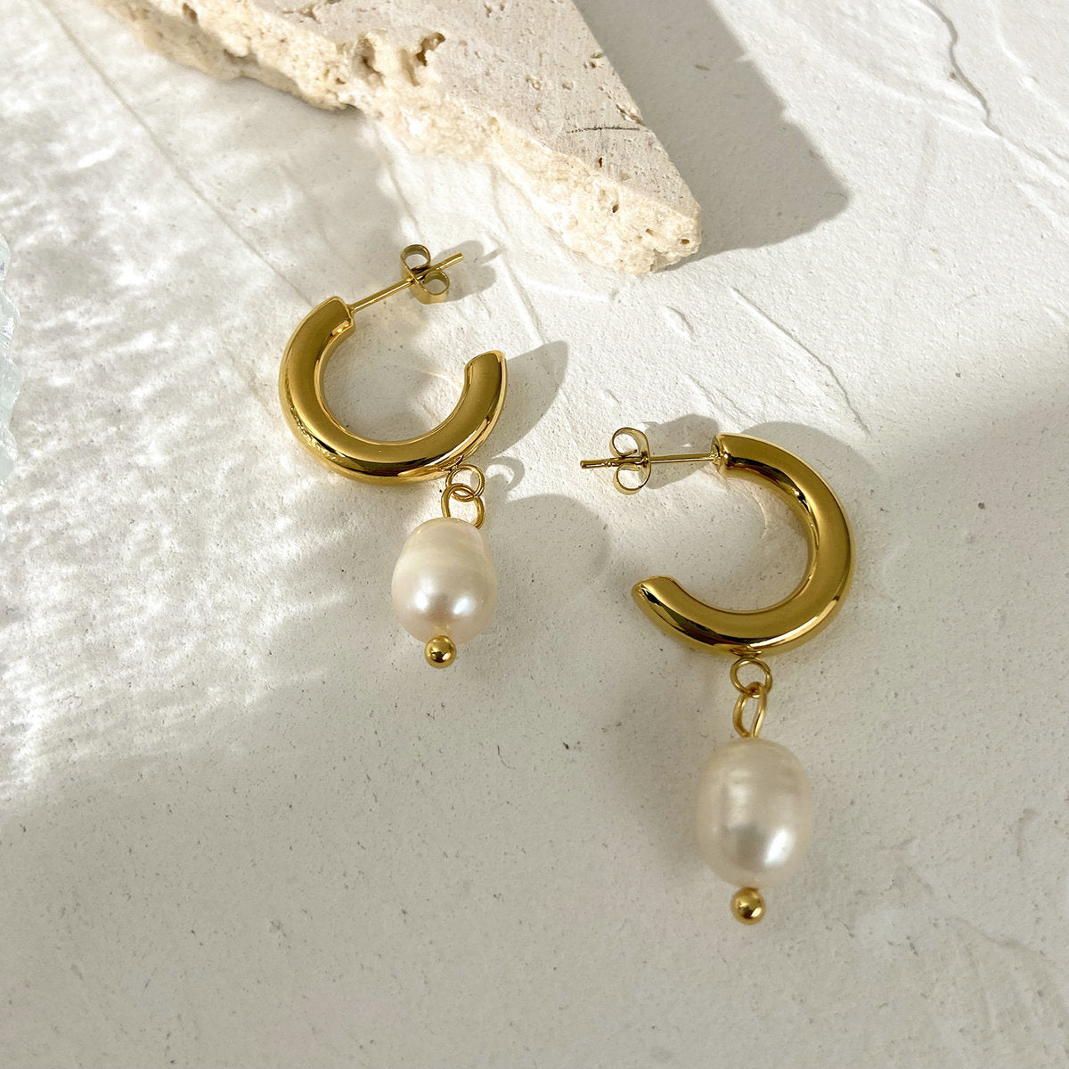 Fashion Pearl Hoop Earrings medyjewelry