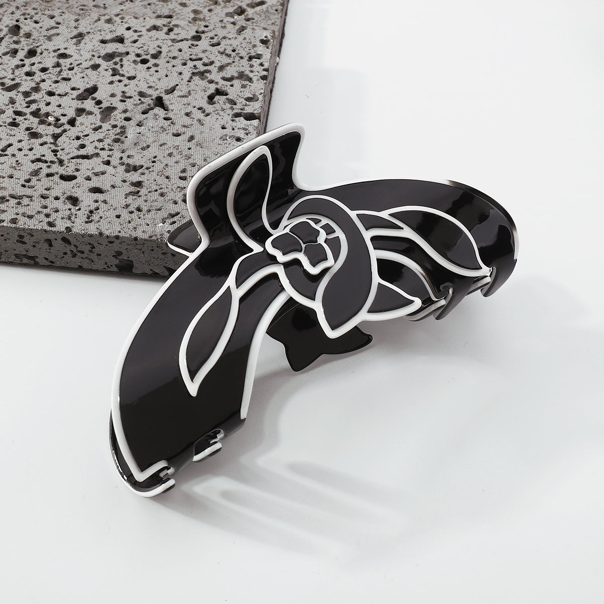 Black White Acetate Flower Shape Hair Claw Clip medyjewelry