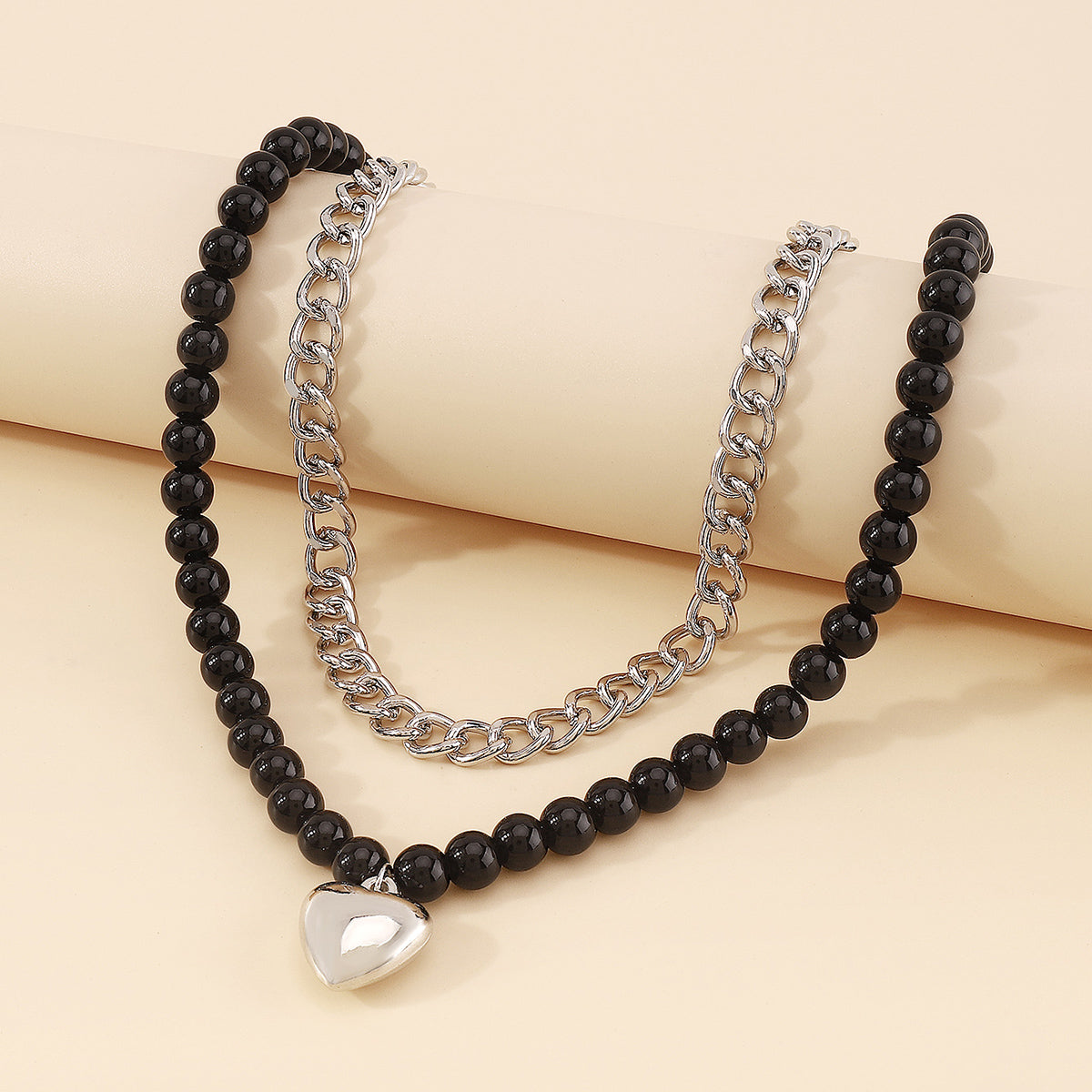 Black Beads Chain Collar Heart Pendant Necklace medyjewelry